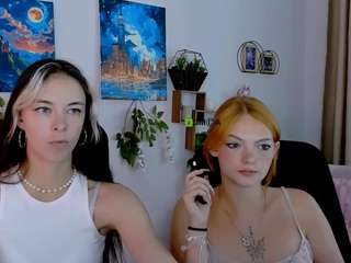 melody-sky webcam model stream image