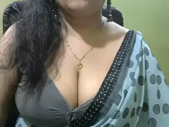 Little_dolls71 webcam model stream image