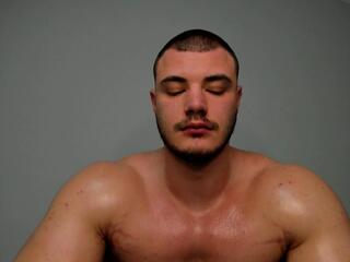 Troy Bigtitan webcam model stream image