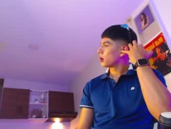 calavalerio webcam model stream image