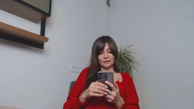 Verinikk_kiss webcam model stream image