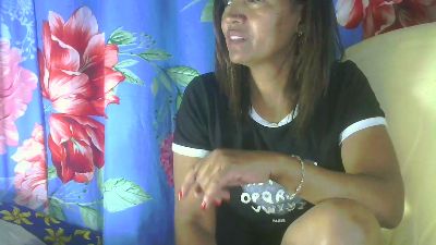 graciakelly webcam model stream image