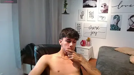 AmethystShadow17 webcam model stream image