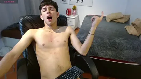 AmethystShadow17 webcam model stream image