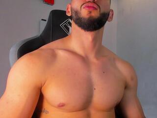 Louis Connor webcam model stream image