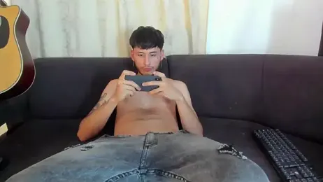 Henrikk_senn webcam model stream image