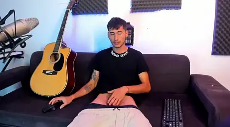 Henrikk_senn webcam model stream image