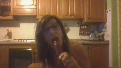 Tiabet webcam model stream image