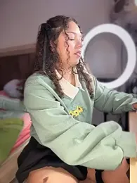 Shara_dreams webcam model stream image