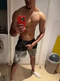 bigDickParis92 webcam stripchat model stream image