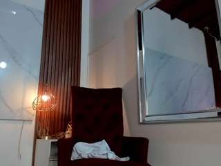 sara-zc webcam model stream image