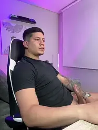 _robertobaggioo webcam model stream image