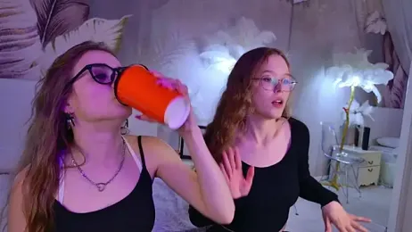 MandyMils webcam model stream image