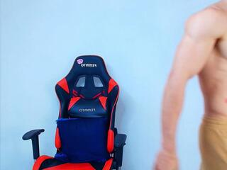 Arnold Black webcam model stream image