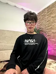 sue___0 webcam model stream image