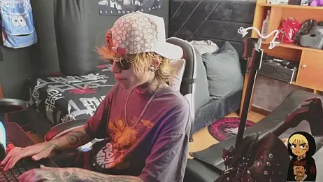 AcidMilo webcam model stream image