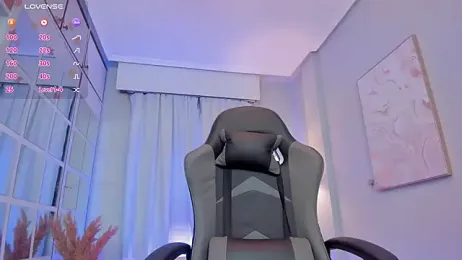 LeahJones_ webcam model stream image