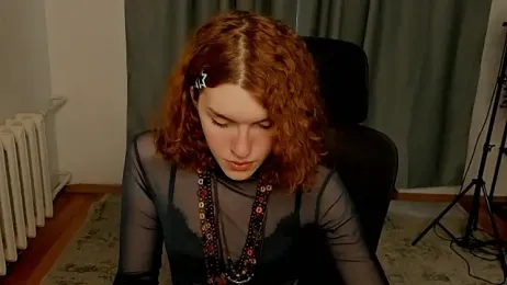 LunarHollow webcam stripchat model stream image