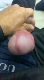 Luca075 webcam model stream image