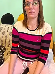 SpiceLea webcam model stream image