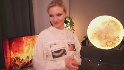 JustineWanvig webcam cam4 model stream image