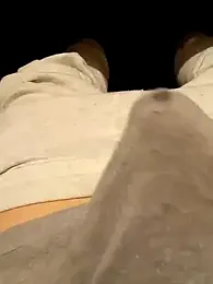 yu-yu28 webcam model stream image