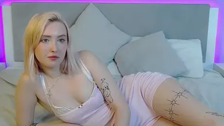MarianeSun webcam model stream image