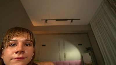 LunaLyrica webcam model stream image