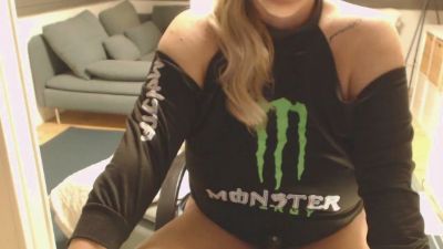 KimMitch webcam model stream image