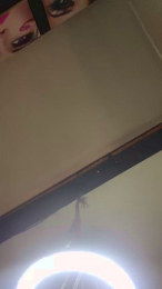 IndiraDelux webcam model stream image