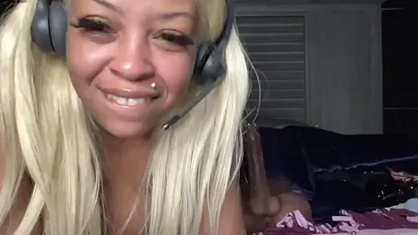 cocaNutt webcam model stream image