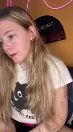 -veranito- webcam model stream image