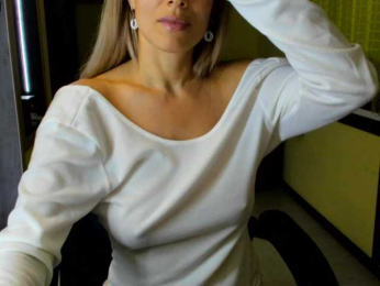 R_O_C_S_I webcam model stream image