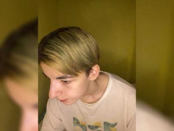 KristiFox webcam model stream image
