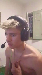 BoyBlondSweet webcam model stream image