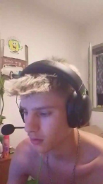 BoyBlondSweet webcam model stream image