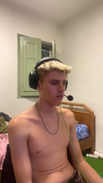 BoyBlondSweet webcam model stream image