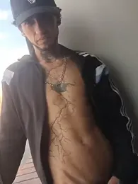 Tattoboy19cm webcam model stream image