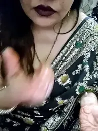 Mayuri77 webcam model stream image