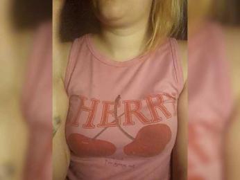 cherry_fire webcam model stream image
