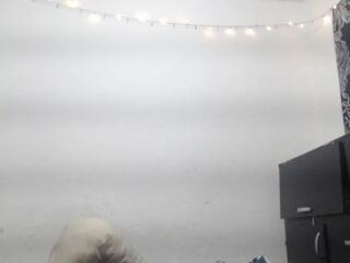 Dani Grace webcam model stream image