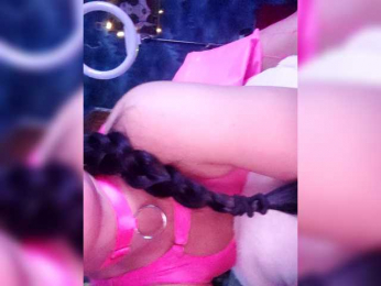 DiVona webcam bongacams model stream image