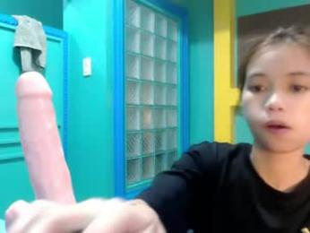 asian_slade webcam model stream image