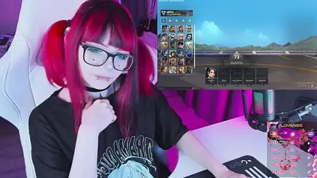 Yumi_Youkai webcam stripchat model stream image