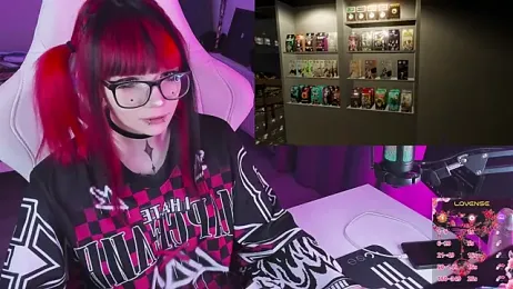 Yumi_Youkai webcam stripchat model stream image