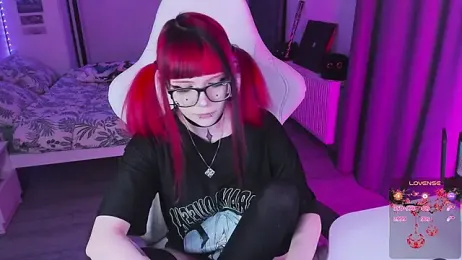 Yumi_Youkai webcam stripchat model stream image