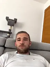 Benjamiinlt webcam stripchat model stream image