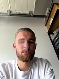 Benjamiinlt webcam stripchat model stream image