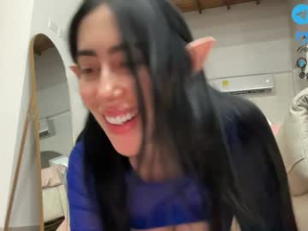 _gummies15 webcam model stream image