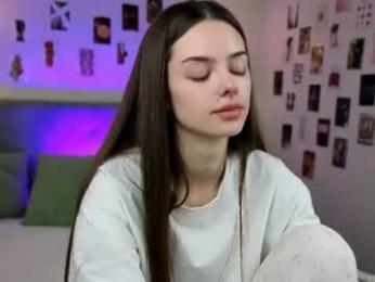 kiara_lazy webcam model stream image